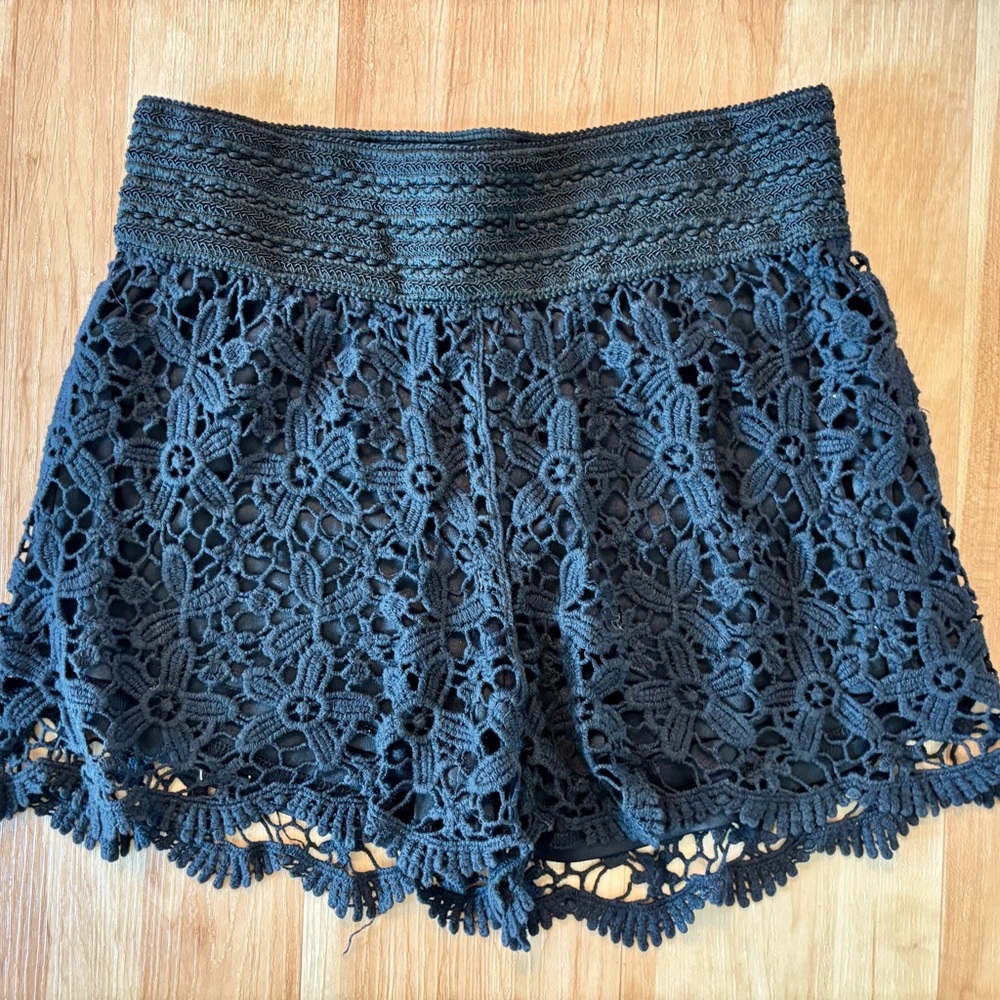 Elegant Black Lace Women Shorts